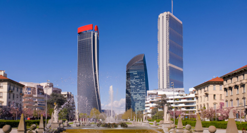 Crollo Insegna Generali a CityLife: Indagini in Corso sulla Torre Hadid